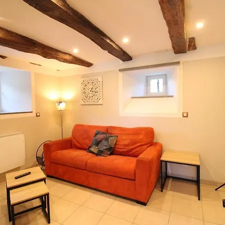 Avec Piscine Chauffee, Jardin Et Parking Prive Aux Portes Des Merveilles Medievales. - Fr-1-742-556